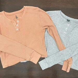 PAC Sun Me to We crop and Wild Fable Crop 2 pc junior top lot